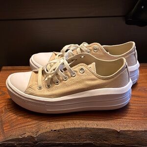 Converse Women's Chuck Taylor All Star Move Platform sneakers